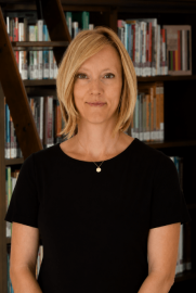 headshot of Dr. Sarah Wasser. library trustee